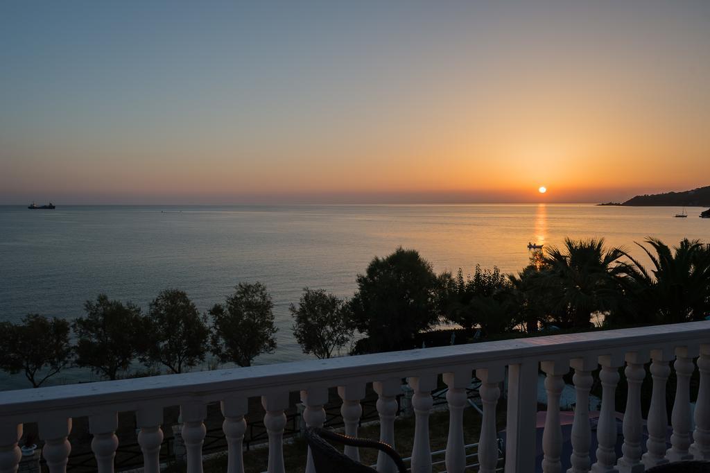 Laura Beach House Αλυκών Εξωτερικό φωτογραφία