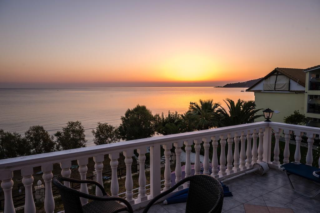 Laura Beach House Αλυκών Εξωτερικό φωτογραφία