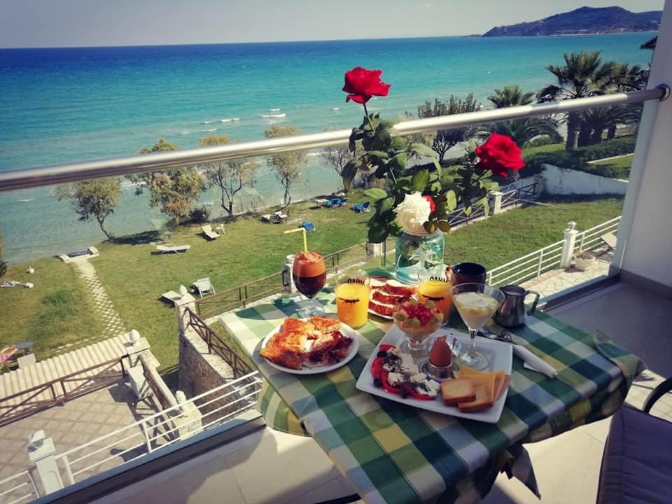 Laura Beach House Αλυκών Εξωτερικό φωτογραφία